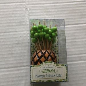 Pineapple toothpick holder